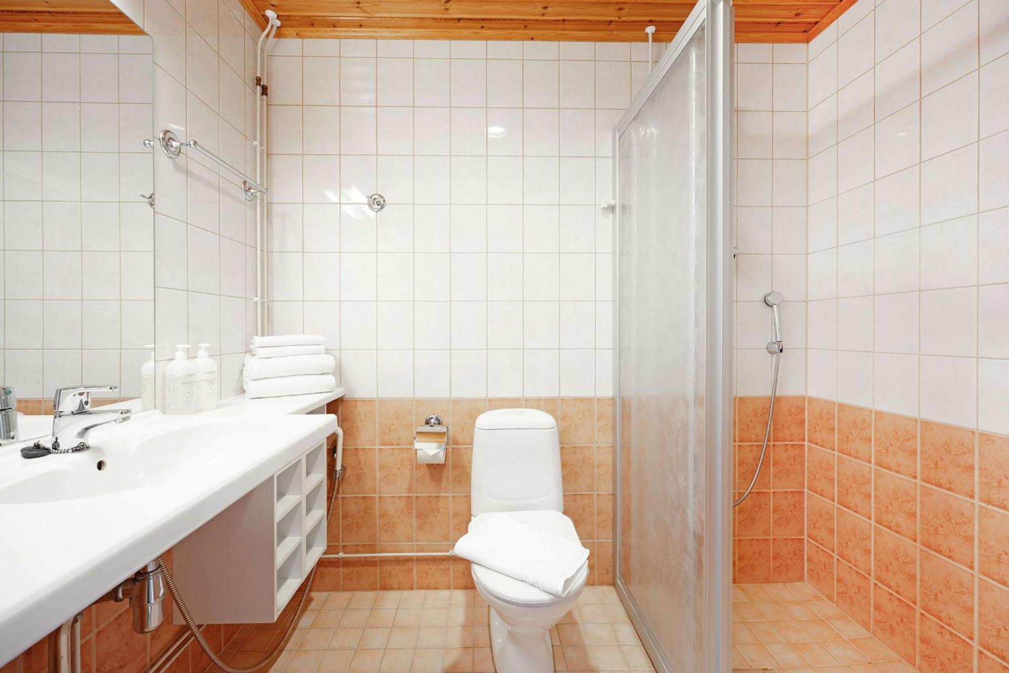 Summer Hotel Tott Savonlinna Ngoại thất bức ảnh